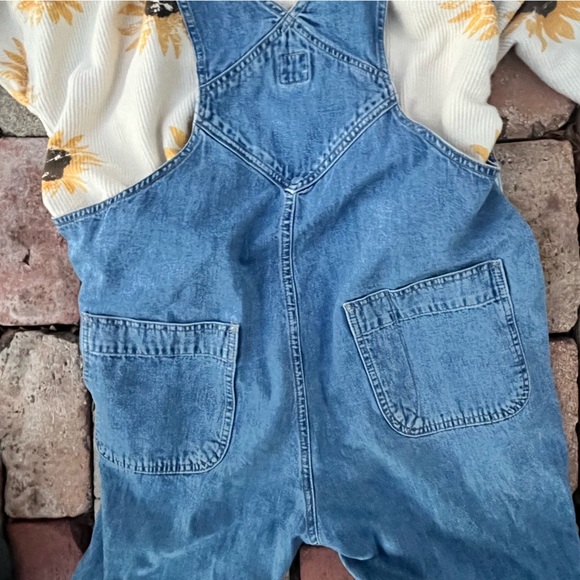 Altered State cropped sweatshirt and Gap denim overalls both sz large. - Picture 8 of 8